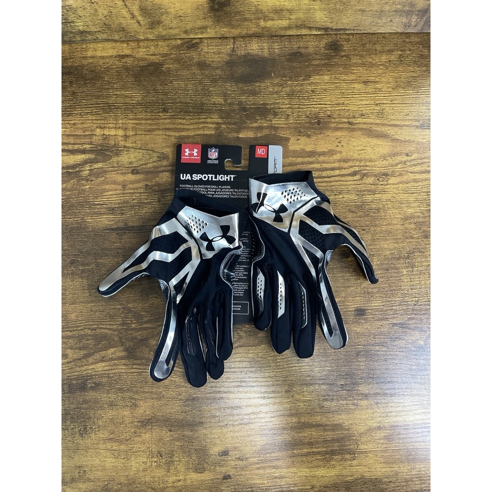 NEW Under Armour UA Spotlight Speedform Football Gloves For Players Mens MD. J1